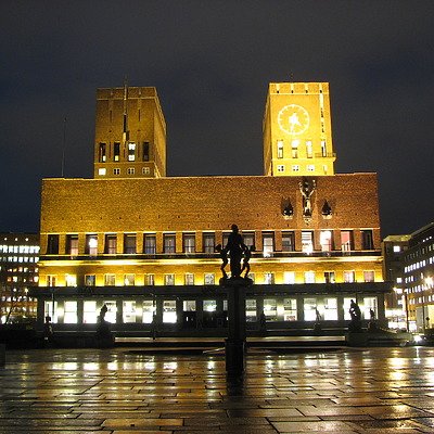 Oslo rådhus by Kjetil Balog