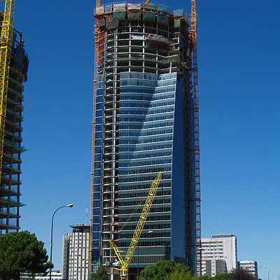 Torre Espacio by Cesar Serrano