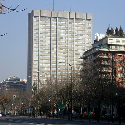 Ministerio de Comercio by Cesar Serrano