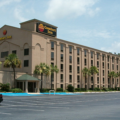 Comfort Inn I-95 North by Rodney Gunn