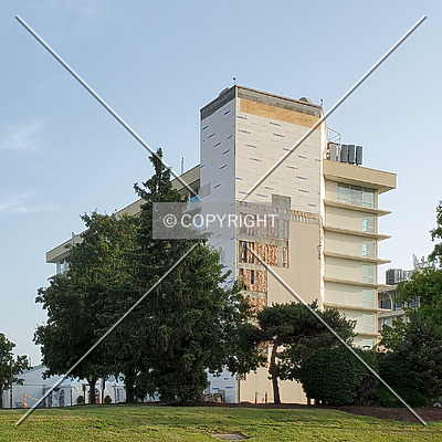 Marriott Saint Louis Airport East Tower by Ryan Hildebrand