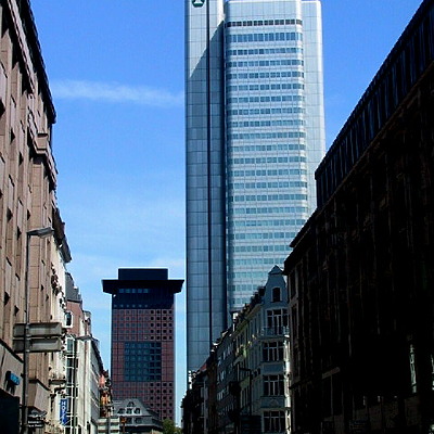 Dresdner-Bank-Hochhaus by John Bek