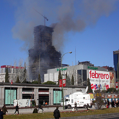 Edificio Windsor by Cesar Serrano