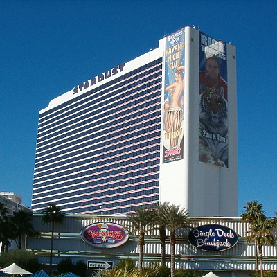Stardust West Tower by Rodney Gunn