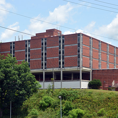 Brown-Gilbert Basic Science Building by John W. Cahill