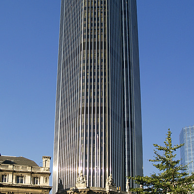 Tower 42 by Cesar Serrano
