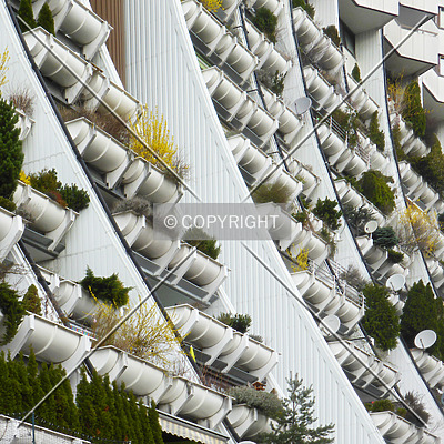 Wohnpark Alterlaa - Block C5-C8 by Nephilim