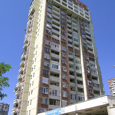 Zona B-5, Block 3 by Kaloian