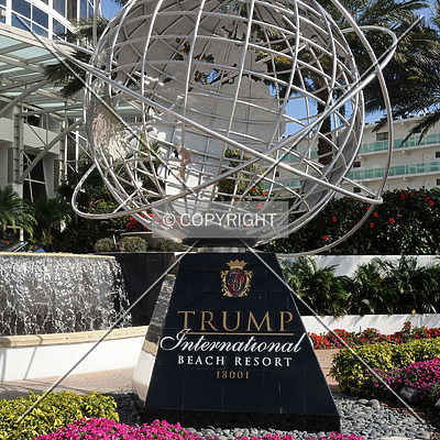 Trump International Sonesta Beach Resort by Jorge Molina
