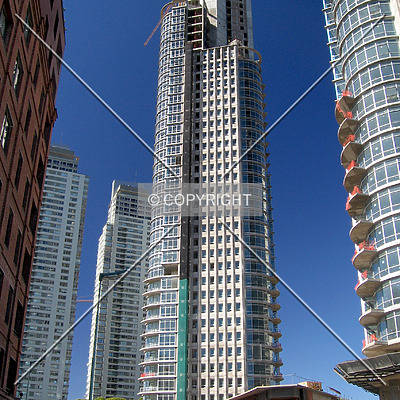 Mulieris torre Norte by Maximiliano Buono