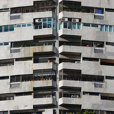 Pearl Bank Apartments by Horst Kiechle