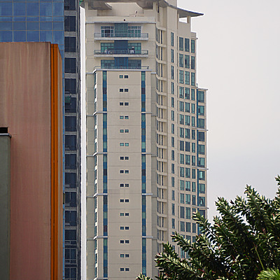 Bellagio Tower 1 by Ryan Hildebrand