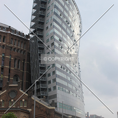 Schild - Gasometer B by Florian Barbier