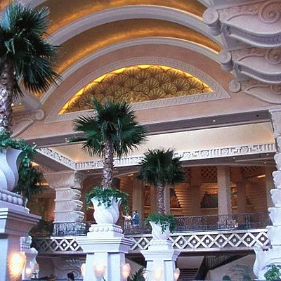 Atlantis Royal Tower East by Daniel Kieckhefer