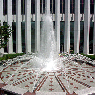 Aon Center by Marshall Gerometta