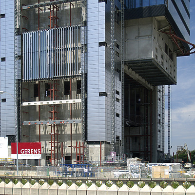 Torre Caja Madrid by Cesar Serrano