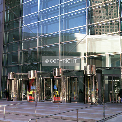 600 Travis by Serdica