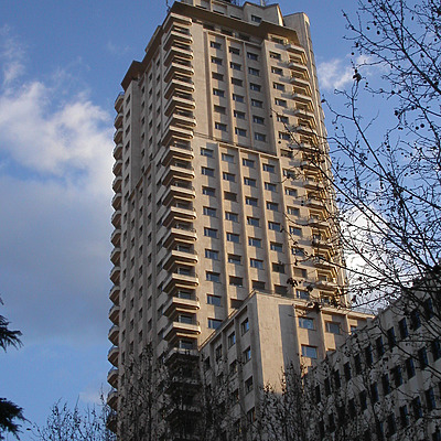 Torre de Madrid by Cesar Serrano