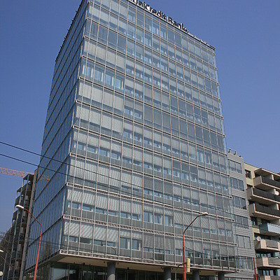 UniCredit Bank by Kjetil Balog