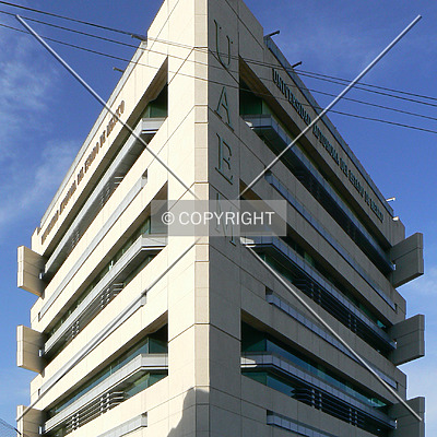 Edificio Administrativo de la UAEM by Luis Ibáñez