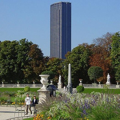Tour Montparnasse by Michiel van Dijk
