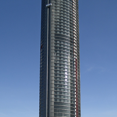 Torre Sacyr Vallehermoso by Cesar Serrano
