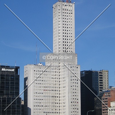 Edificio Alas by Maximiliano Buono