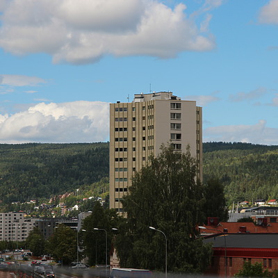 Skistadbygget by Kjetil Balog