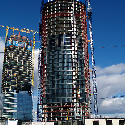 Torre Sacyr Vallehermoso by Cesar Serrano