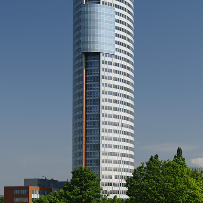 Florido Tower by Cesar Serrano