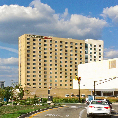 Courtyard/SpringHill Suites Indianapolis Downtown by Ryan Hildebrand