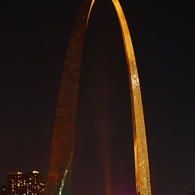 Gateway Arch by Ryan Hildebrand