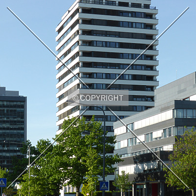 Lyoner Straße 19 by Nephilim