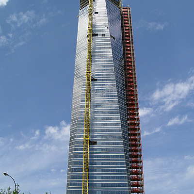 Torre de Cristal by Cesar Serrano