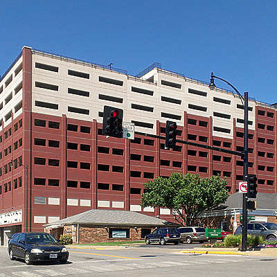 500 East Walnut Street by Ryan Hildebrand