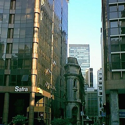 Centro Candido Mendes by Virgilio Grimaldi