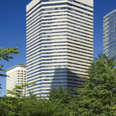 Wells Fargo Center by Pavel Toczynski