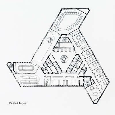 Trianon by Novotny Mähner Assoziierte