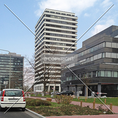 Lyoner Straße 19 by Nephilim