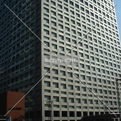 KDDI Building by Andrew Stewart