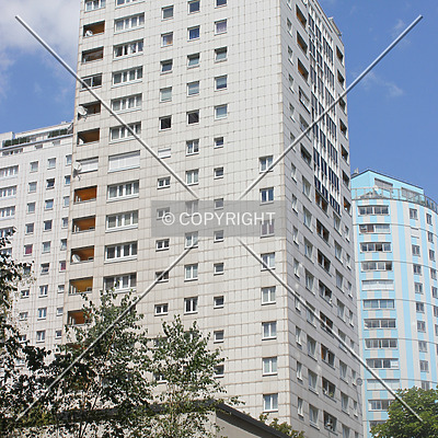 Kratochwjlestraße 8/6 by Florian Barbier