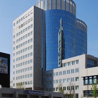 Haus der Wirtschaft - Turm 2 by Huopa