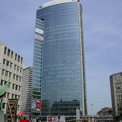 Madou Plaza by Michiel van Dijk