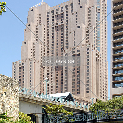 Marriott Rivercenter by Jorge Molina