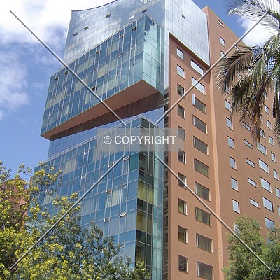 Torre 1492 by Rodrigo Salas