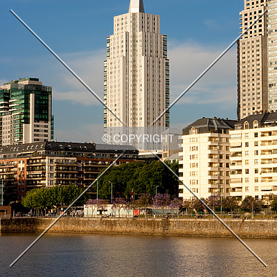 Torre Renoir 1 by Maximiliano Buono