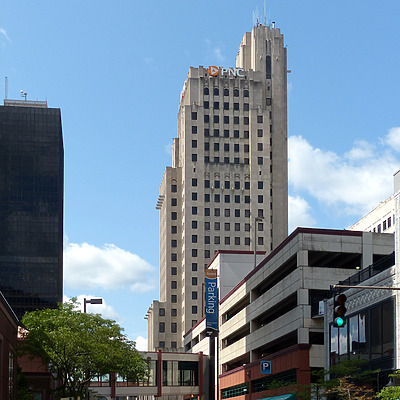 PNC Bank Building by Nate Lindsey