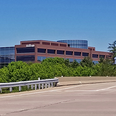 700 Maryville Centre by Ryan Hildebrand