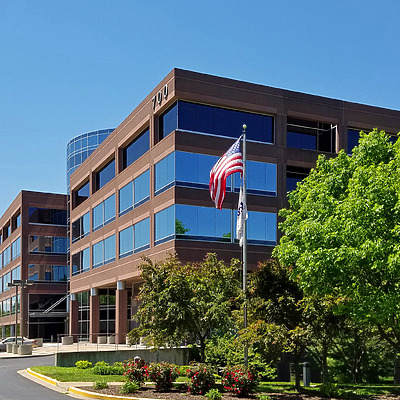 700 Maryville Centre by Ryan Hildebrand