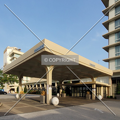 Marriott Saint Louis Airport West Tower by Ryan Hildebrand